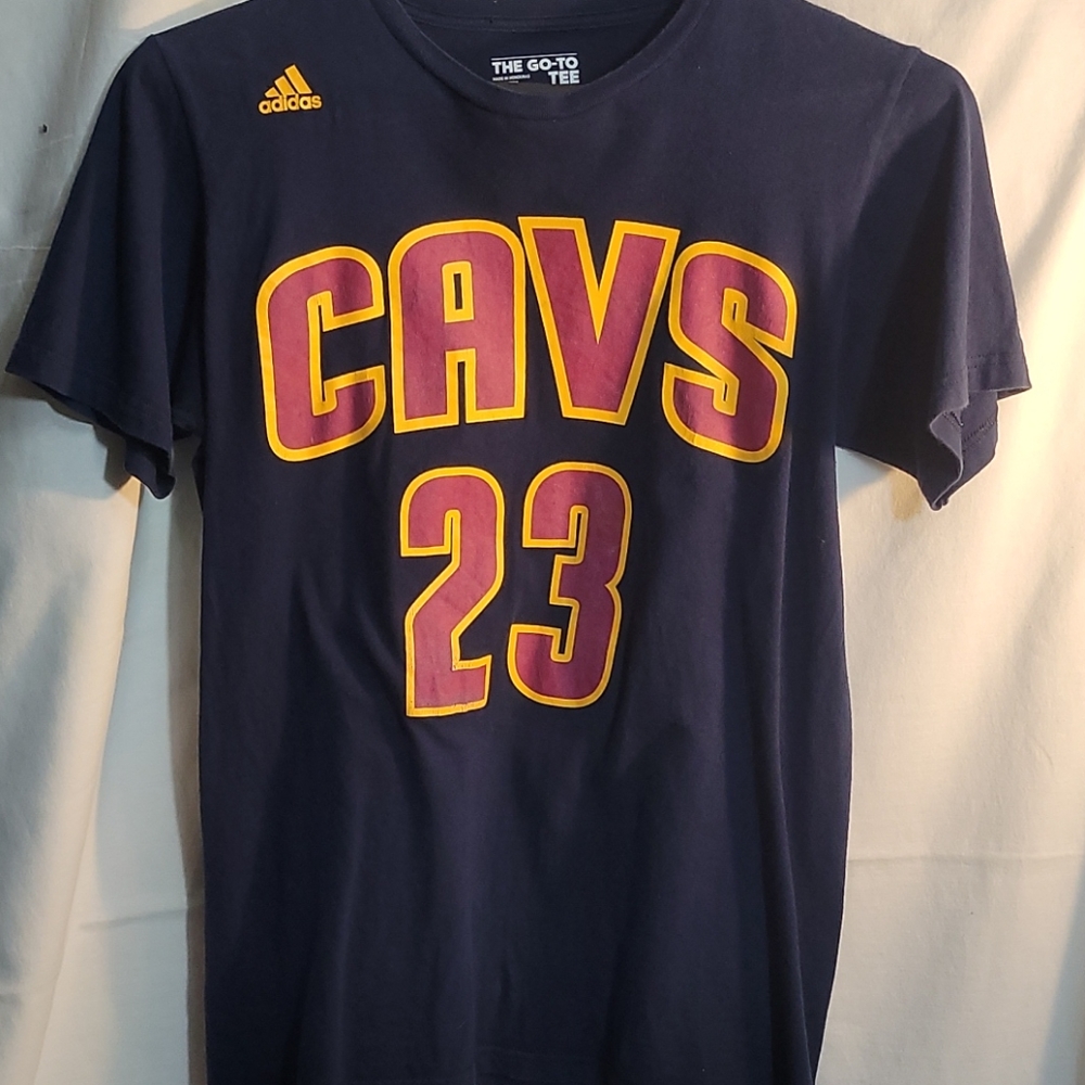 Men's shirts - Picture 2 of 3